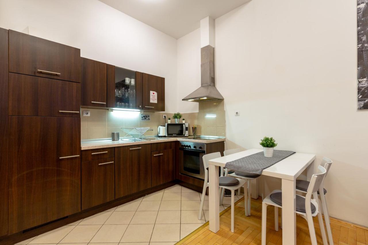 Downtown Home In The Gozsdu Garden Βουδαπέστη Εξωτερικό φωτογραφία